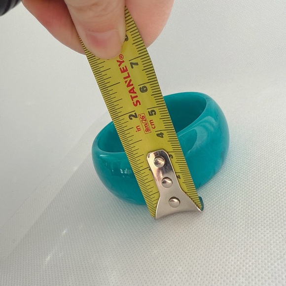 EUC turquoise colour bracelet 1pc - Picture 5 of 5